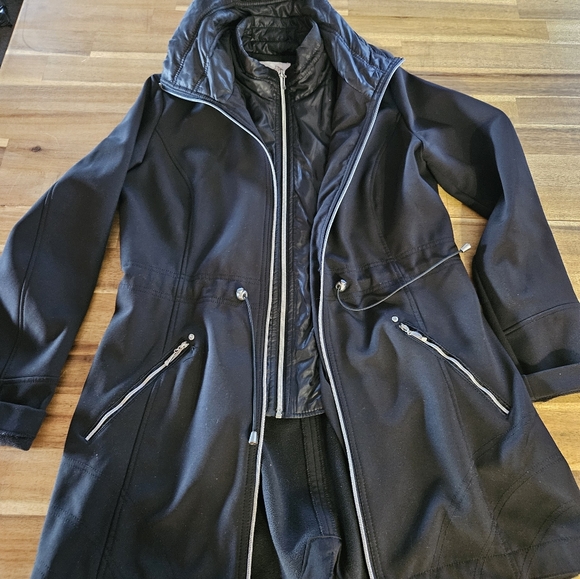 Elegant Black Laundry by Shelli Segal Outerwear - Picture 2 of 3